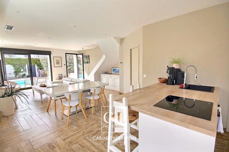 Maison - 105 m² - 5 pièces