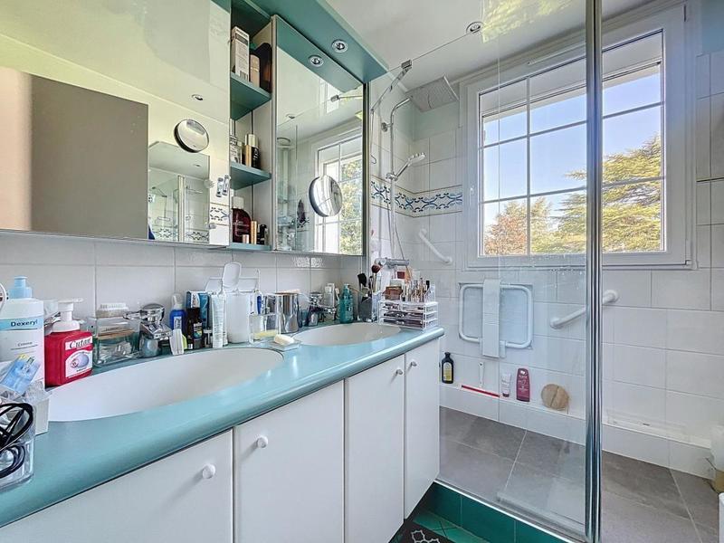 Maison - 152 m² - 7 pièces