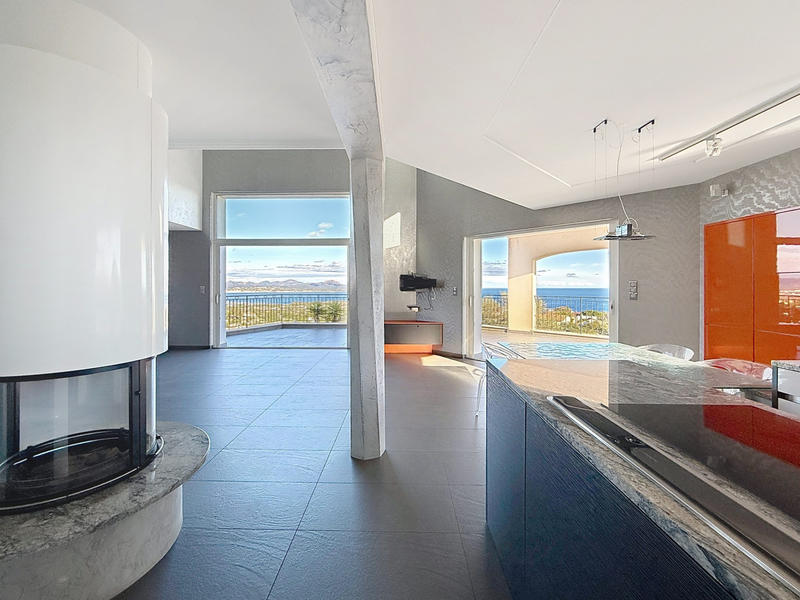 Maison contemporaine - 197 m² - 4 pièces