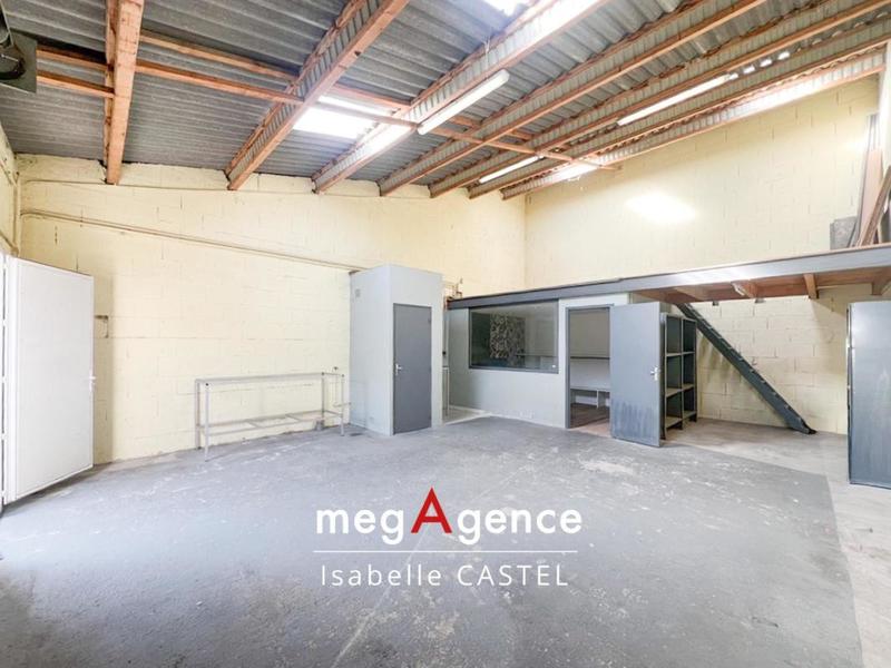 Local commercial - 84 m² - 2 pièces