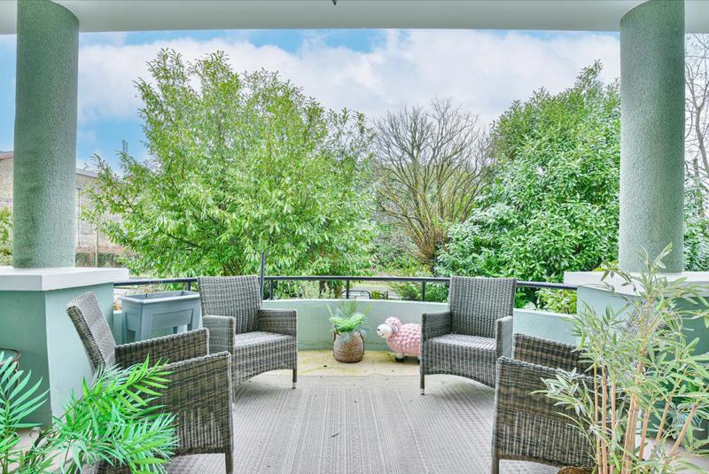 Maison - 195 m² - 9 pièces