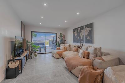 Appartement - 80 m² - 3 pièces