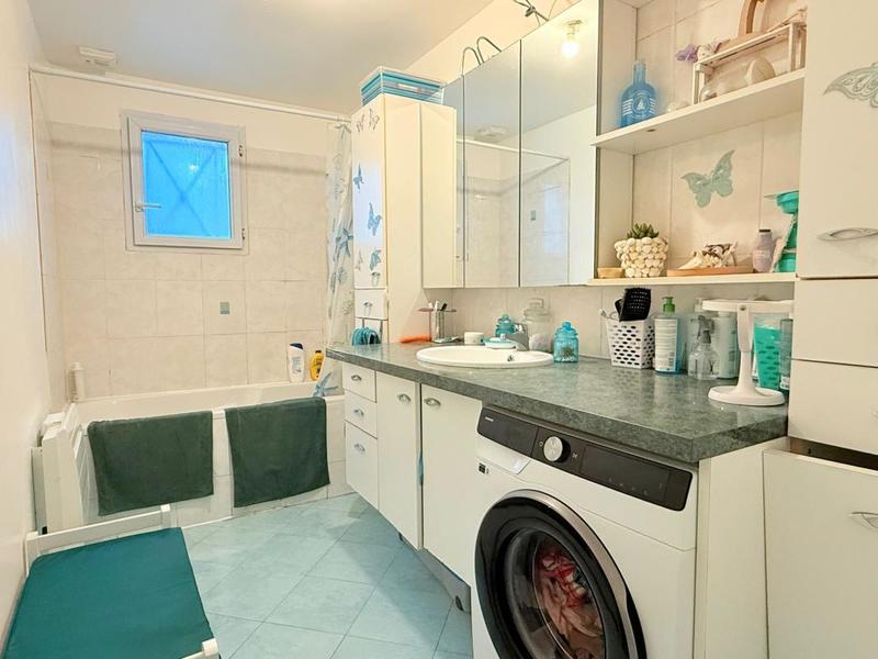 Maison - 98 m² - 5 pièces