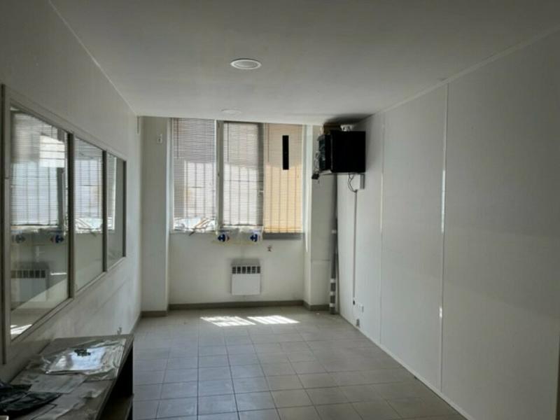 Local d'activité / Entrepôt - 420 m²