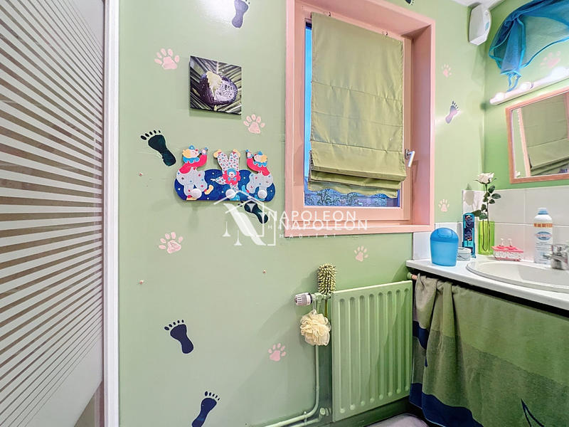 Maison - 200 m² - 5 pièces