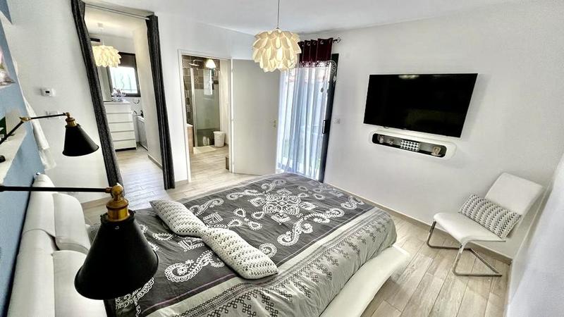 Villa - 135 m² - 5 pièces