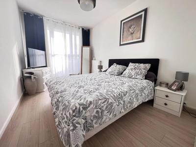 Appartement - 79 m² - 4 pièces