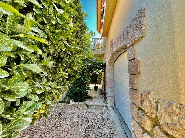 Maison de ville - 150 m² - 4 pièces