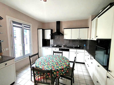 Appartement - 82 m² - 3 pièces