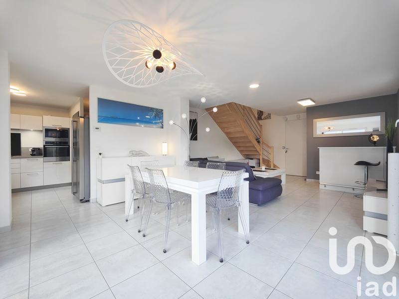 Maison - 98 m² - 4 pièces