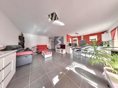 Appartement - 75 m² - 4 pièces