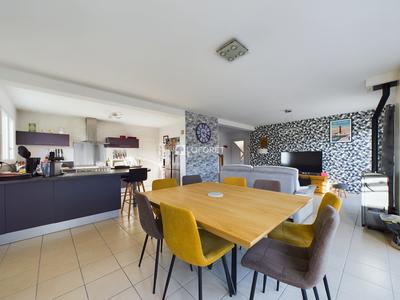 Maison - 120 m² - 6 pièces