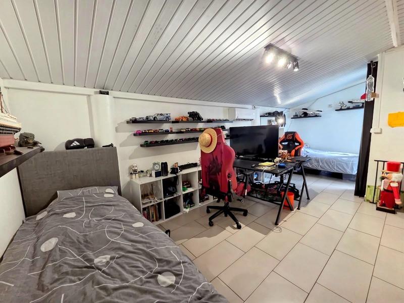 Maison - 146 m² - 6 pièces