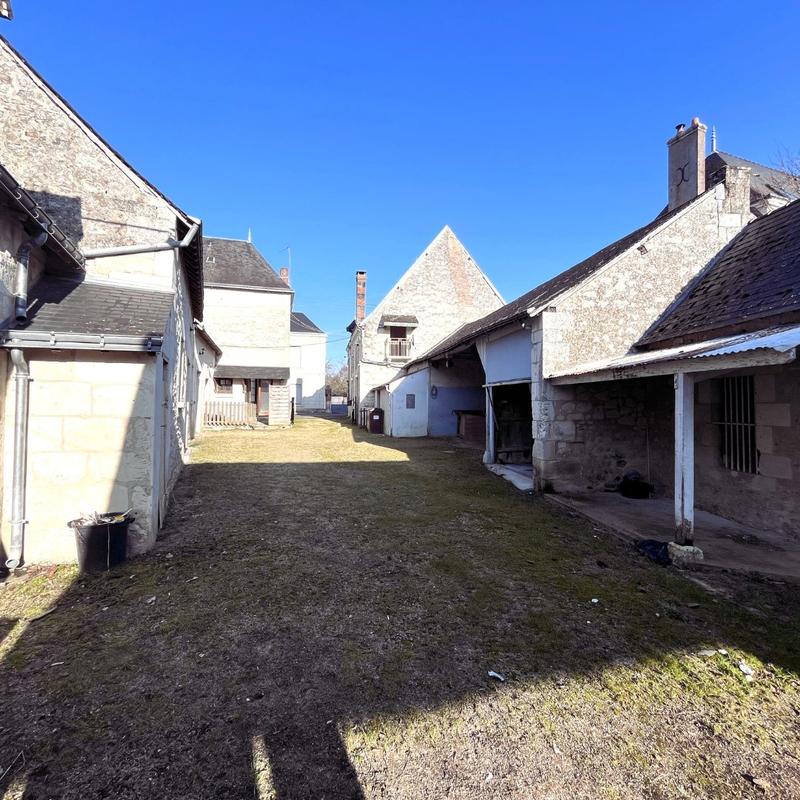 Maison ancienne - 340 m² - 8 pièces