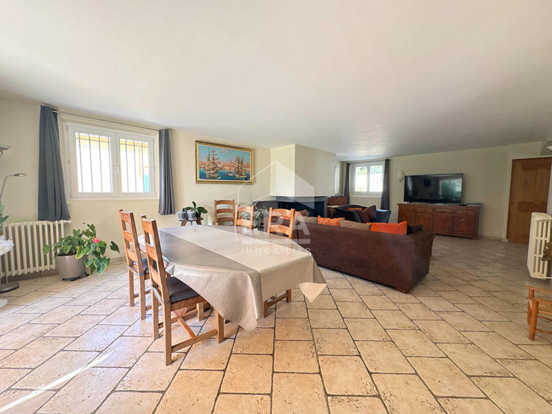 Maison - 163 m² - 6 pièces