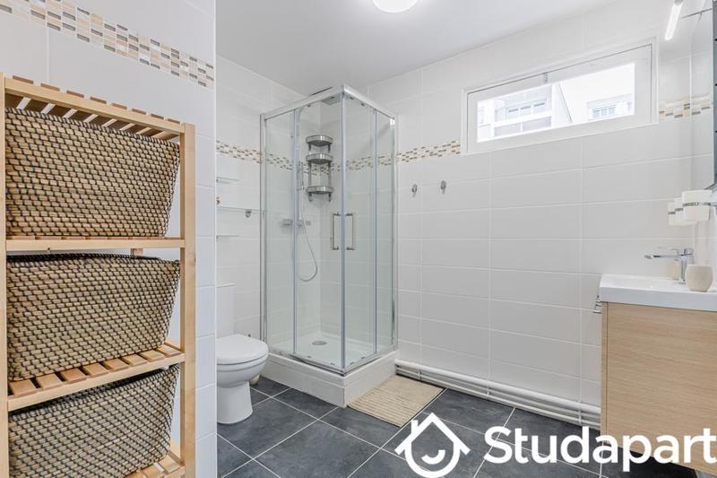 Chambre - 13 m² - 1 pièce