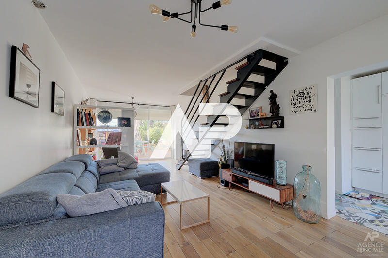 Maison - 95 m² - 4 pièces