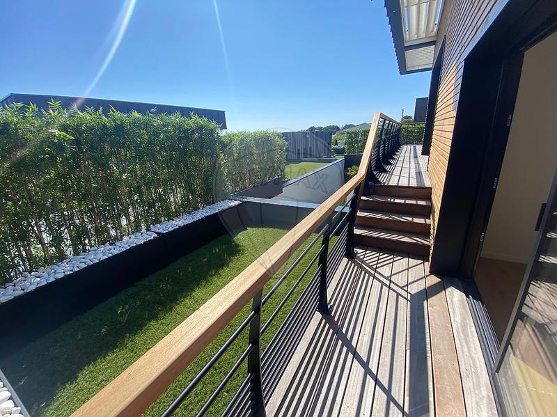 Maison - 216 m² - 6 pièces