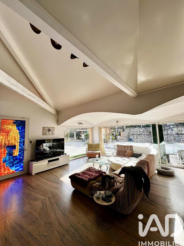 Maison de maîtres - 271 m² - 8 pièces