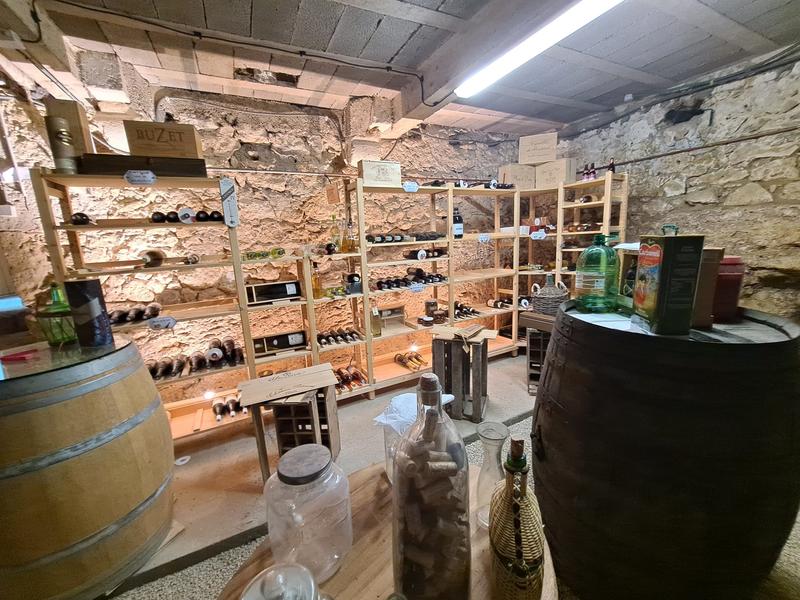 Maison - 285 m² - 6 pièces