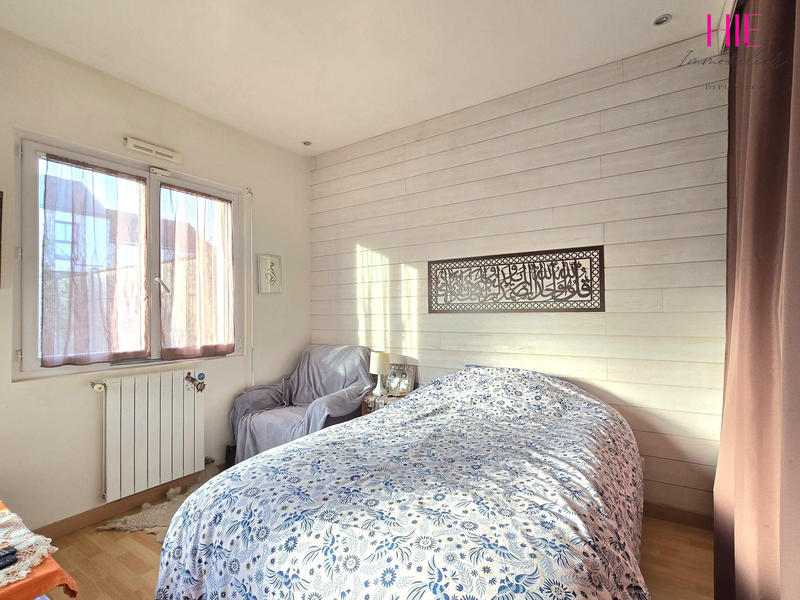 Maison traditionnelle - 110 m² - 7 pièces