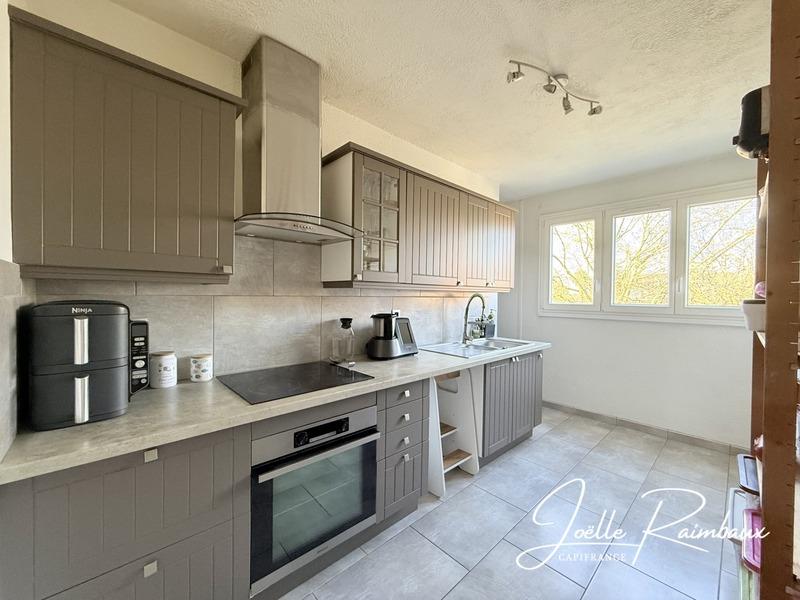 Appartement - 81 m² - 4 pièces