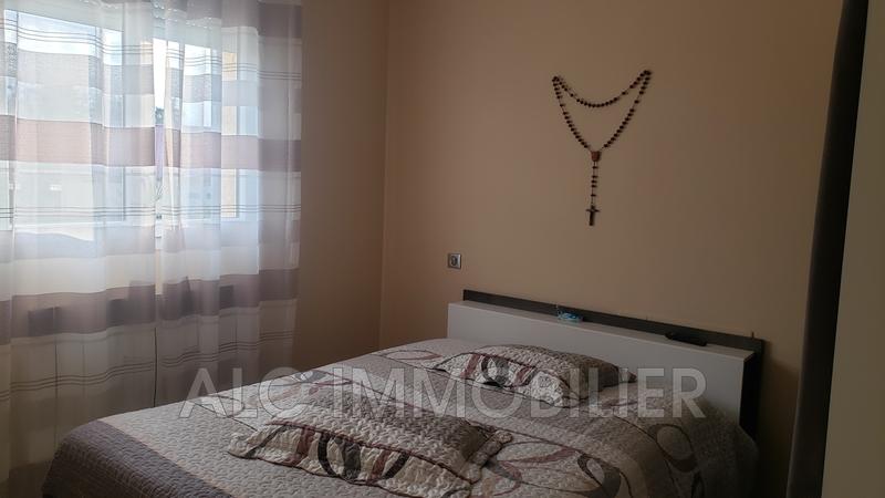 Maison - 219 m² - 7 pièces