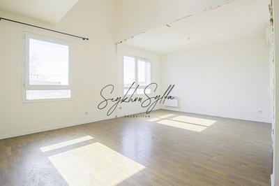 Appartement - 87 m² - 5 pièces