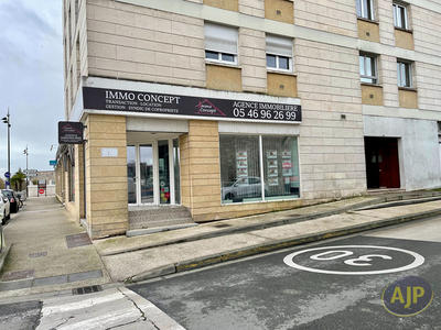 Local commercial - 89 m² - 4 pièces