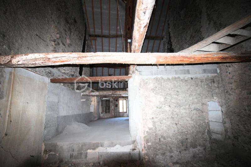 Maison de village - 150 m² - 2 pièces