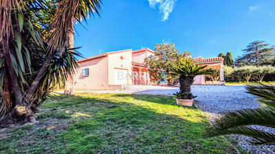 Maison traditionnelle - 150 m² - 5 pièces