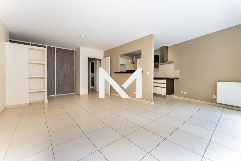 Appartement - 90 m² - 4 pièces