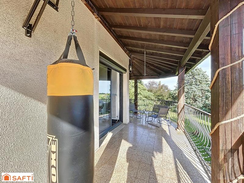 Maison - 136 m² - 6 pièces