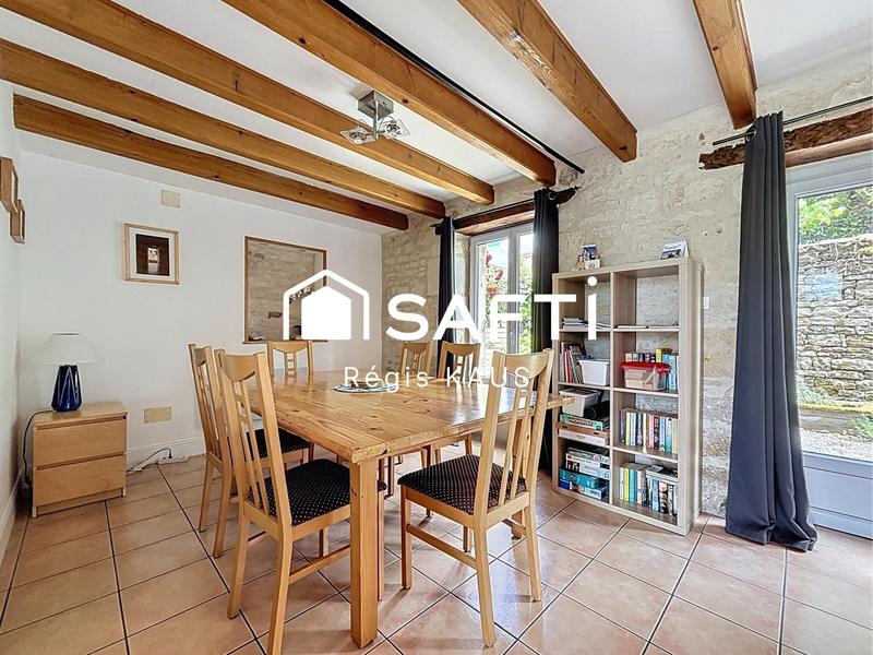 Maison - 300 m² - 12 pièces