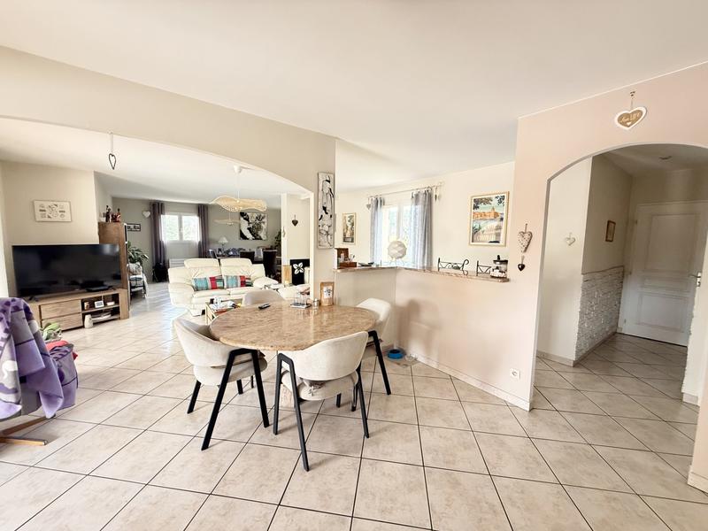 Maison - 137 m² - 4 pièces