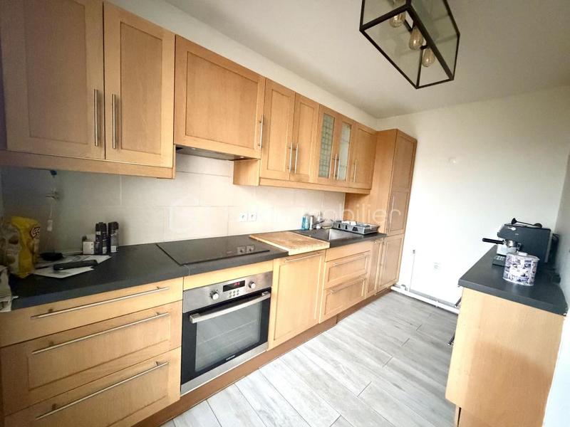 Duplex - 77 m² - 4 pièces