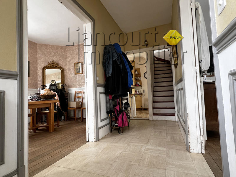 Maison - 155 m² - 8 pièces