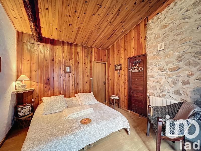 Châlet - 200 m² - 8 pièces