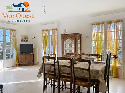 Maison - 122 m² - 5 pièces