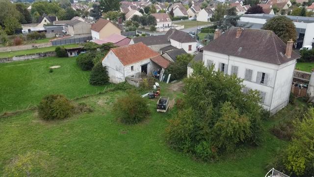 Propriété - 246 m² - 7 pièces