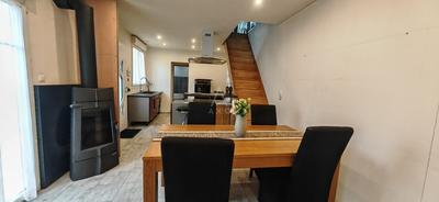 Maison - 110 m² - 4 pièces