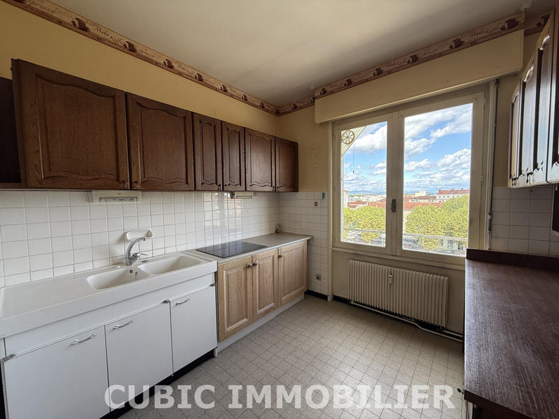 Appartement - 70 m² - 3 pièces