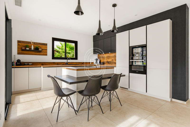 Villa - 142 m² - 5 pièces