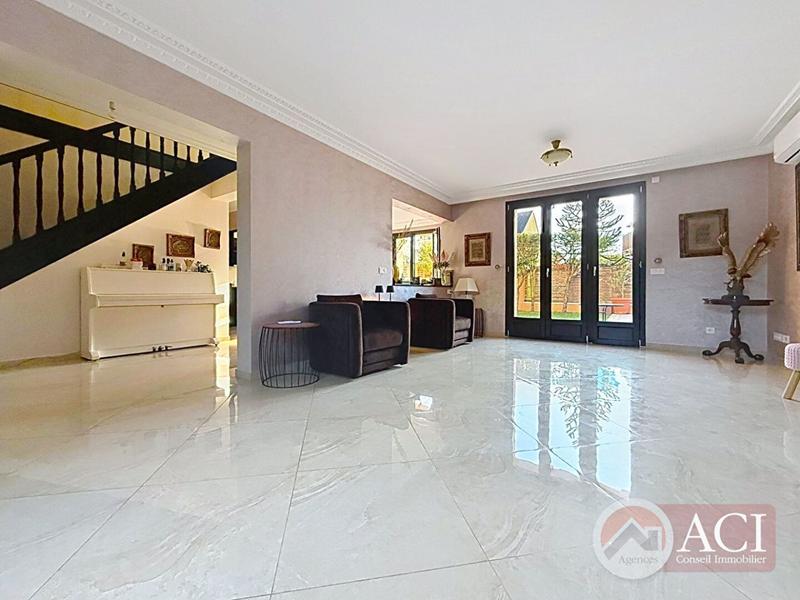 Maison - 149 m² - 7 pièces