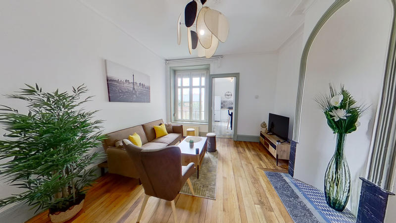 Appartement - 103 m² - 5 pièces