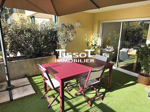 Appartement - 77 m² - 3 pièces