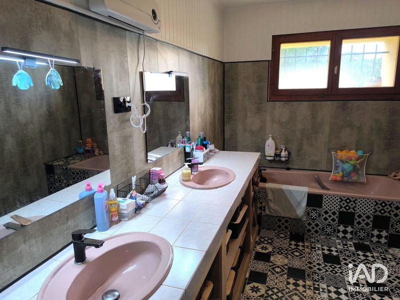 Maison - 121 m² - 4 pièces