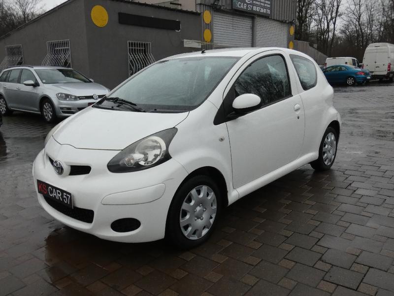 Toyota Aygo 1.0 VVTi 70cv Blue