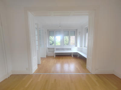 Maison - 212 m² - 8 pièces