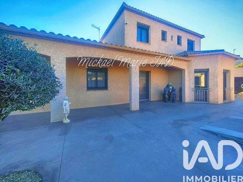 Maison - 180 m² - 7 pièces